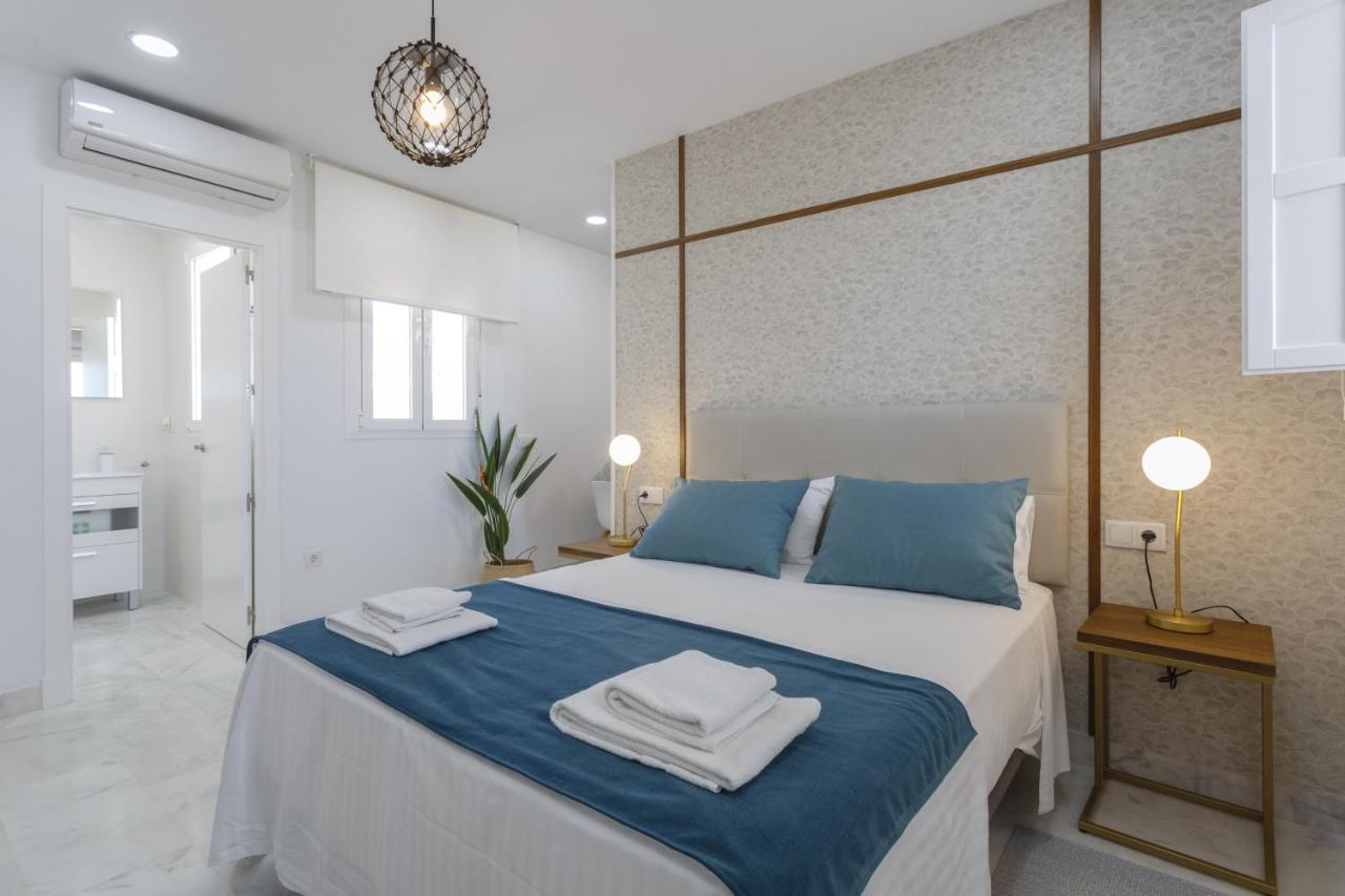 Apartamentos La Brujula By Cadizrentals Exteriör bild