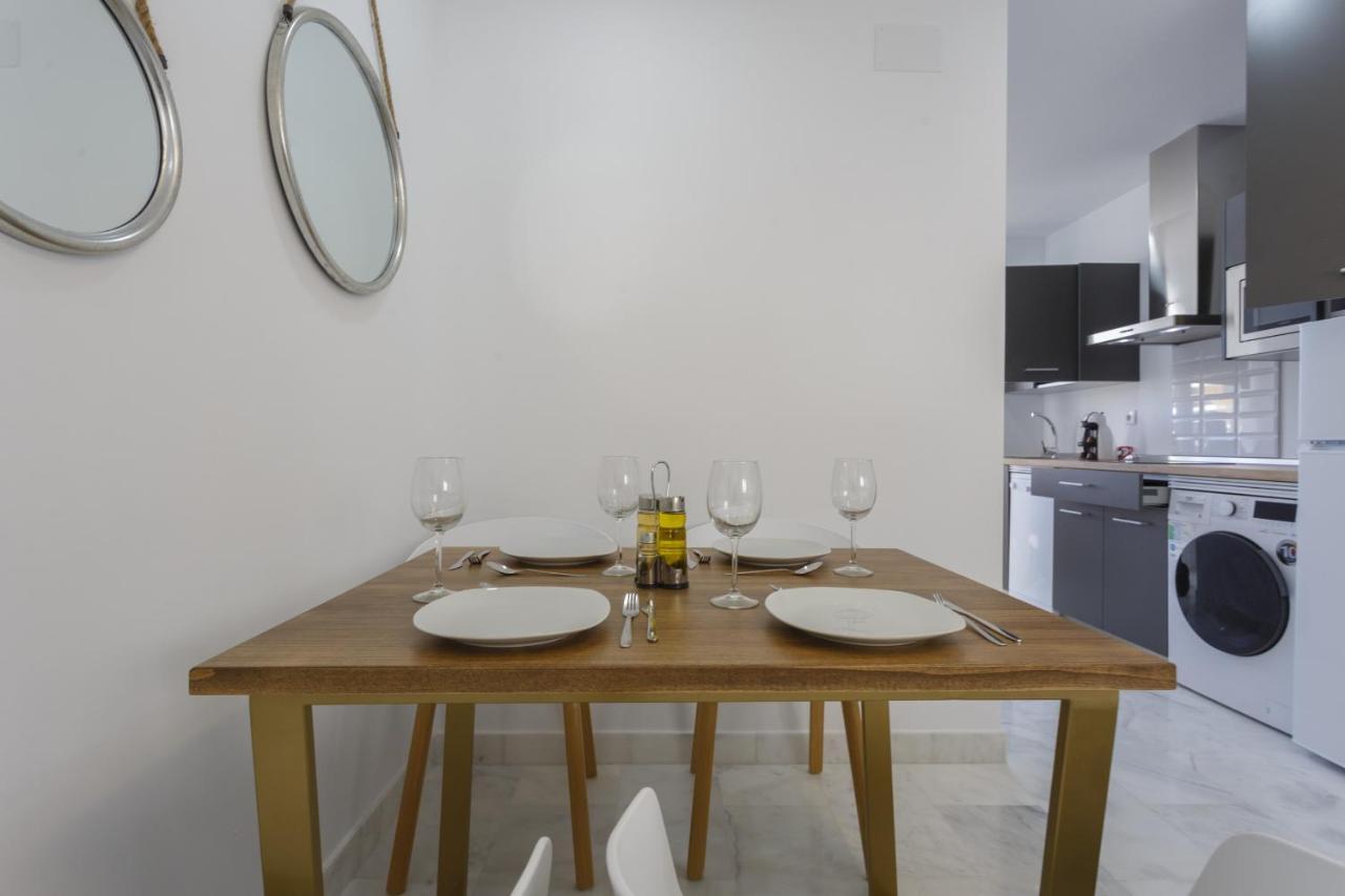 Apartamentos La Brujula By Cadizrentals Exteriör bild