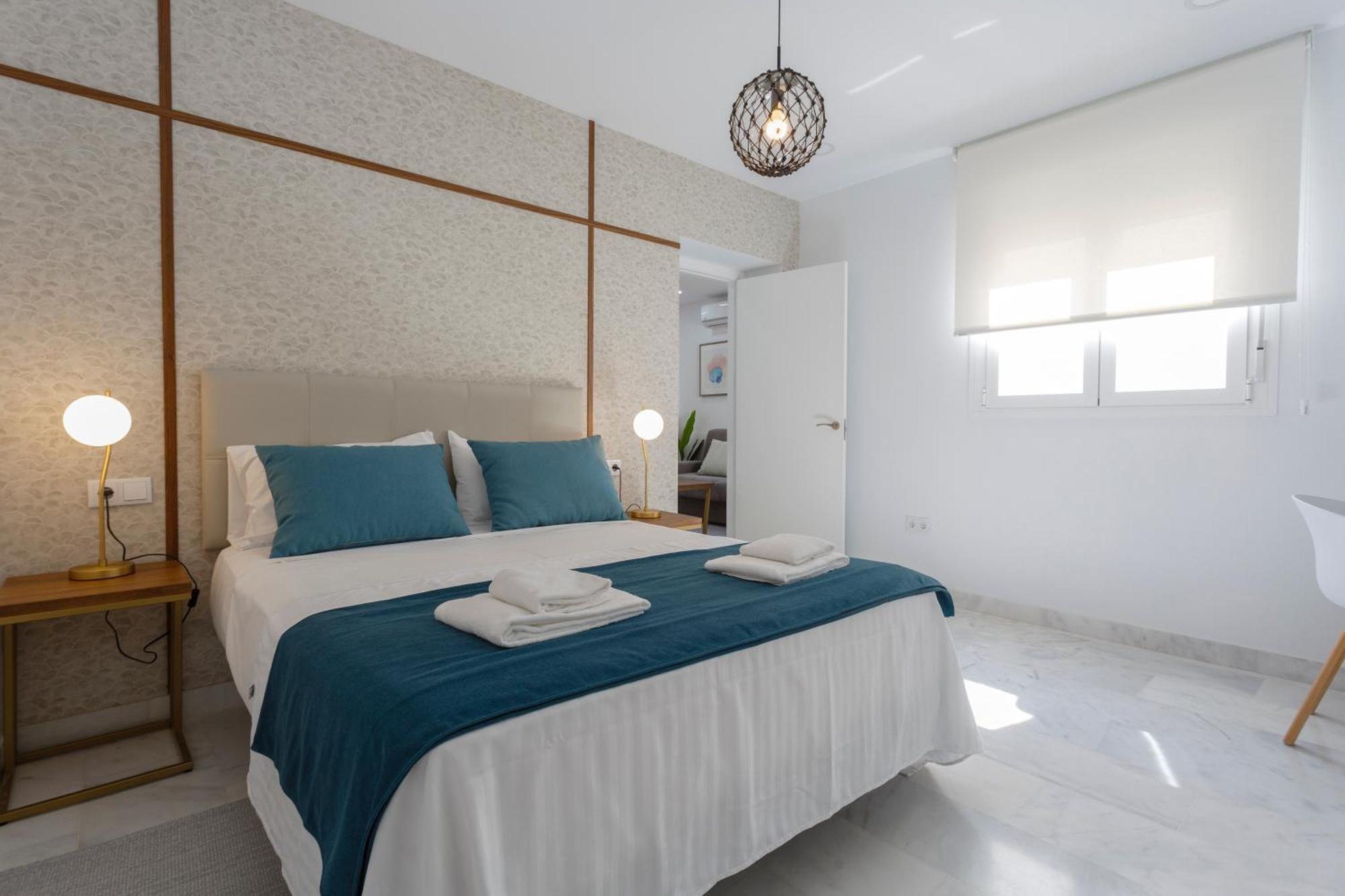 Apartamentos La Brujula By Cadizrentals Exteriör bild